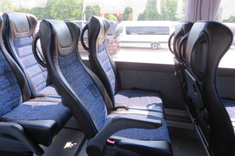 Bus service | Nuuk - Image 6