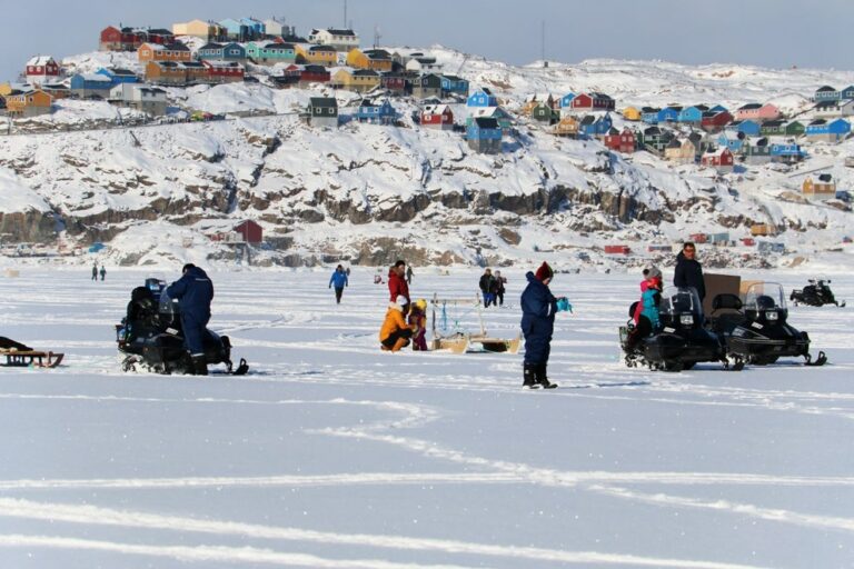 Ice fishing | Uummannaq | North Greenland - Image 5