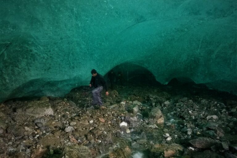 Udforsk isfjorden og en Isgrotte | Tasiilaq | Øst Grønland - Billede 2