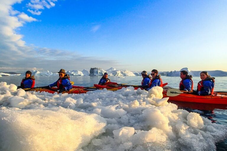 Kayaking tour from Tasiilaq | East Greenland - Image 5