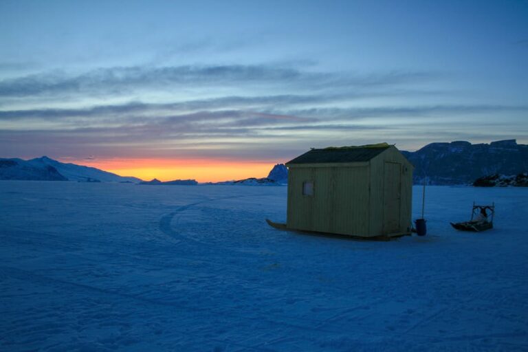 Traditional Inuit dogsled expedition | Uummannaq | North Greenland - Image 10