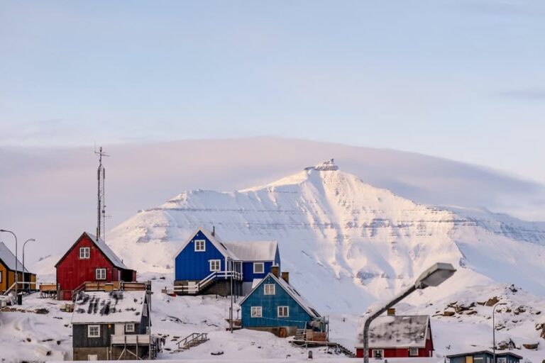 Experience Winter in the Arctic | Uummannaq & Ilulissat | from Iceland - Image 8