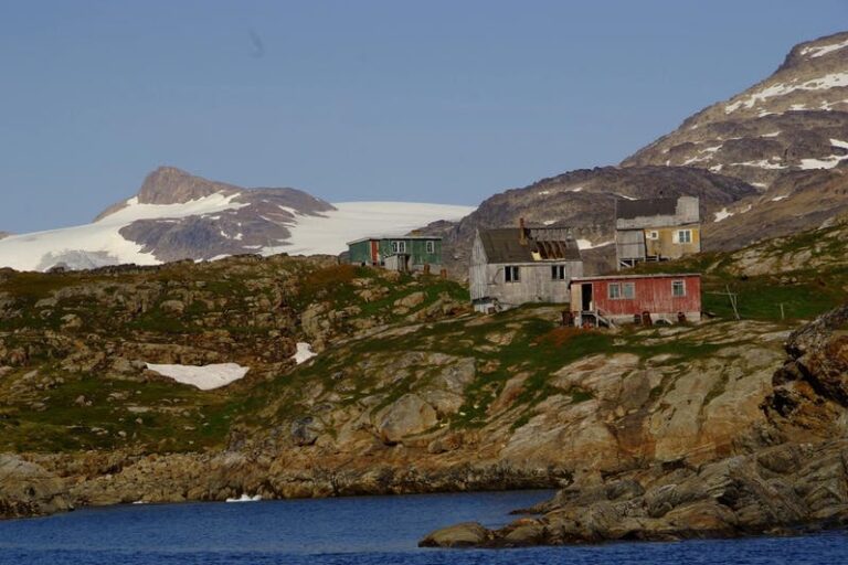 Glacier Adventure by boat | Tasiilaq | East Greenland - Image 8