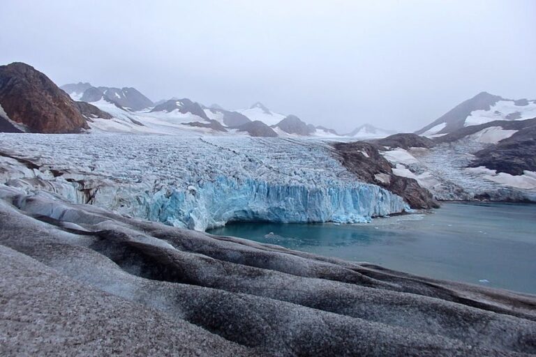 Ice climbing & Ice Cave Tour | East Greenland - Image 10