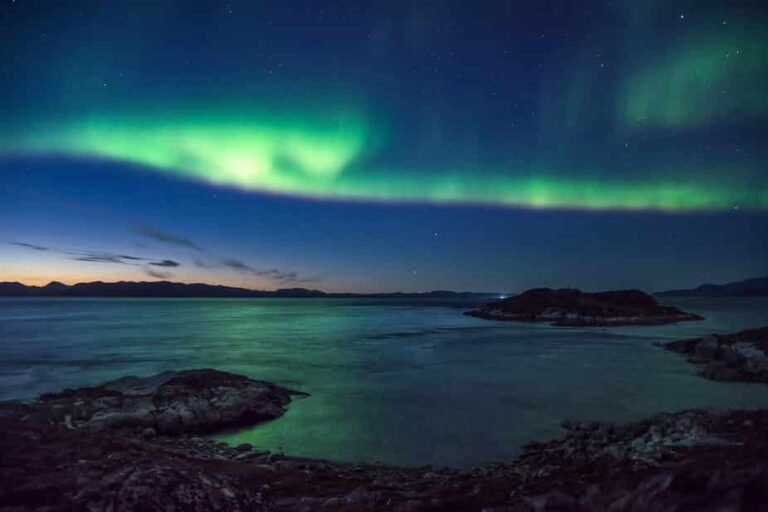 Northern Lights Tour | 3-Day Vacation Package | Nuuk | Greenland - Image 12