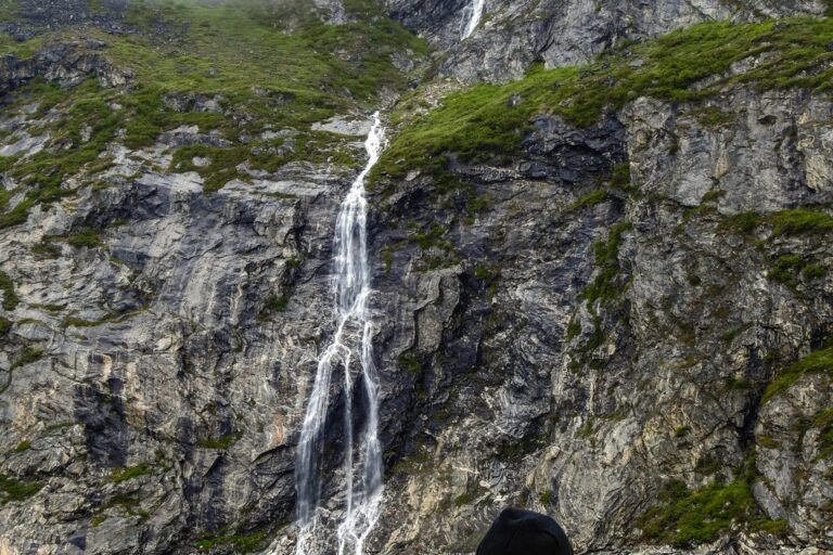 Nuuk Icefjord Hike |  West Greenland - Image 9