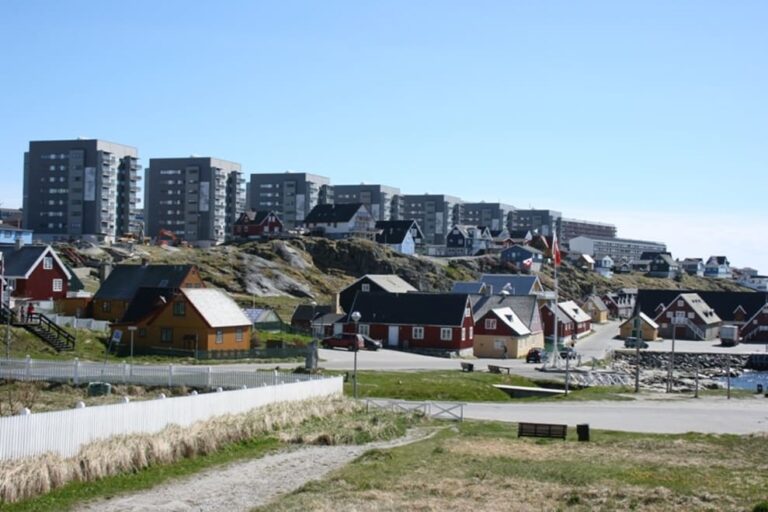 Nuuk - The Worlds Smallest Capital | 4-Day Package tour | From Iceland to Greenland - Image 13