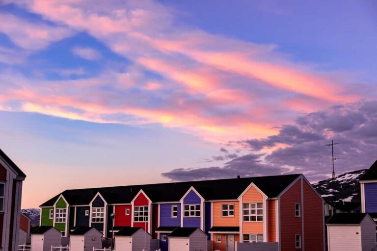 Nuuk - The Worlds Smallest Capital | 4-Day Package tour | From Iceland to Greenland - Image 8