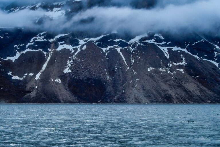 Pay By The Hour | Power Boat I Nuuk - Image 12