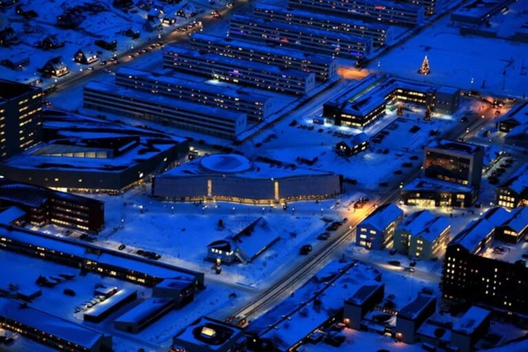 Twilight Scenic Flight | Nuuk - Image 3