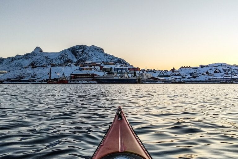 Winter kayaking tour | Sisimiut - Image 10