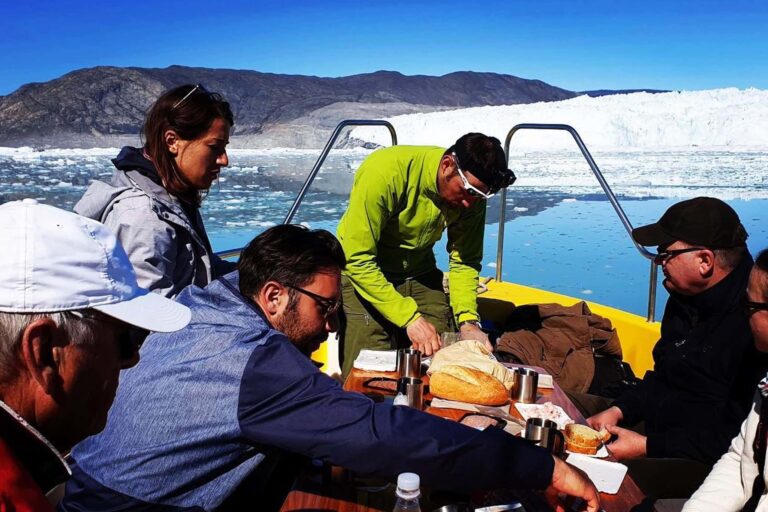 Se den episke Eqi-gletscher med båd | Ilulissat - Billede 4