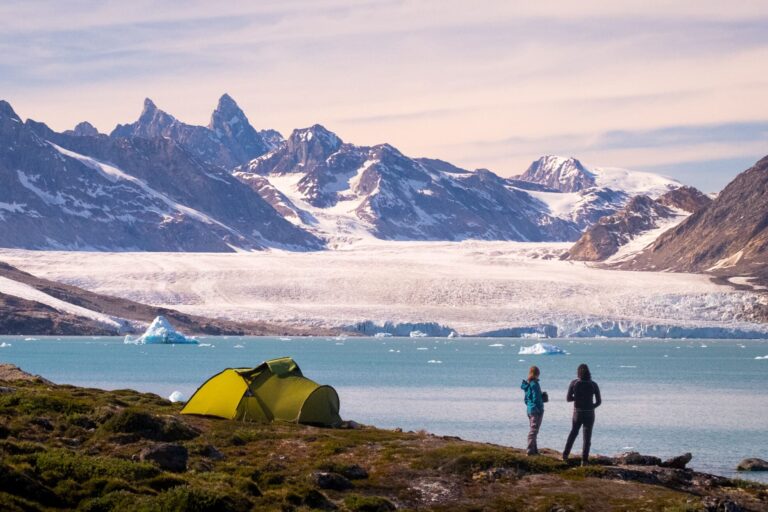 Camping near the Karale Glacier north of Tasiilaq and Kulusuk on a long-distance hiking tour in East Greenland - Guide to Greenland