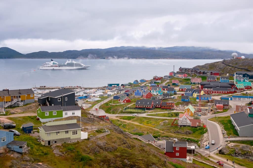 Large cruise ship in Qaqortoq