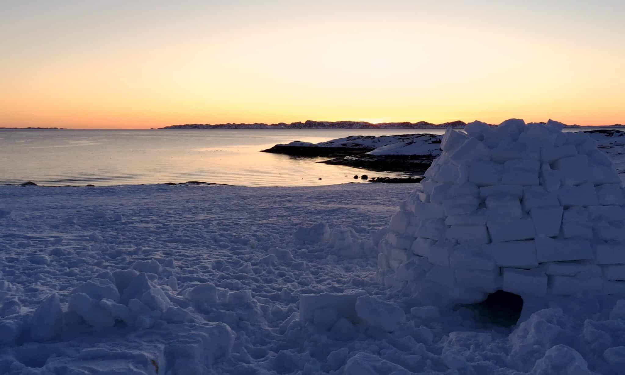 Do you live in an igloo? Guide to Greenland