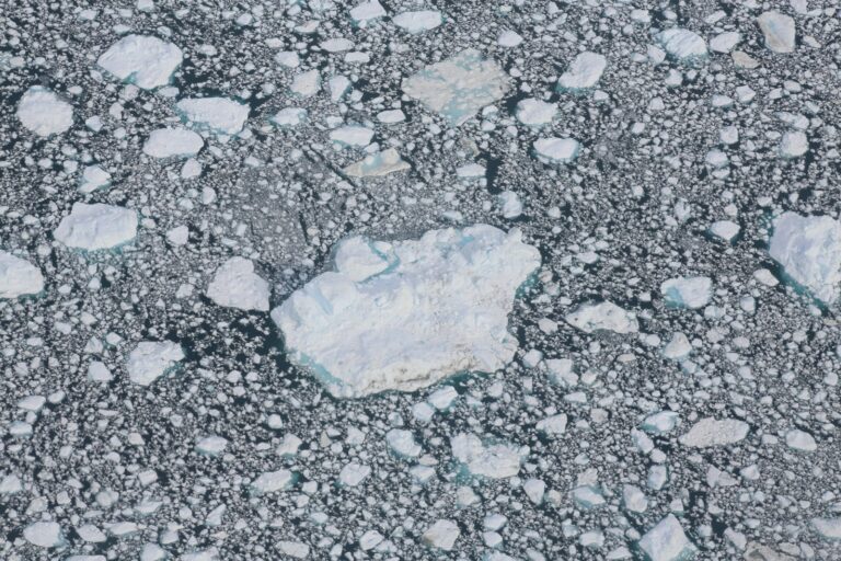 Helicopter tour to the icefjord | Nuuk - Image 22