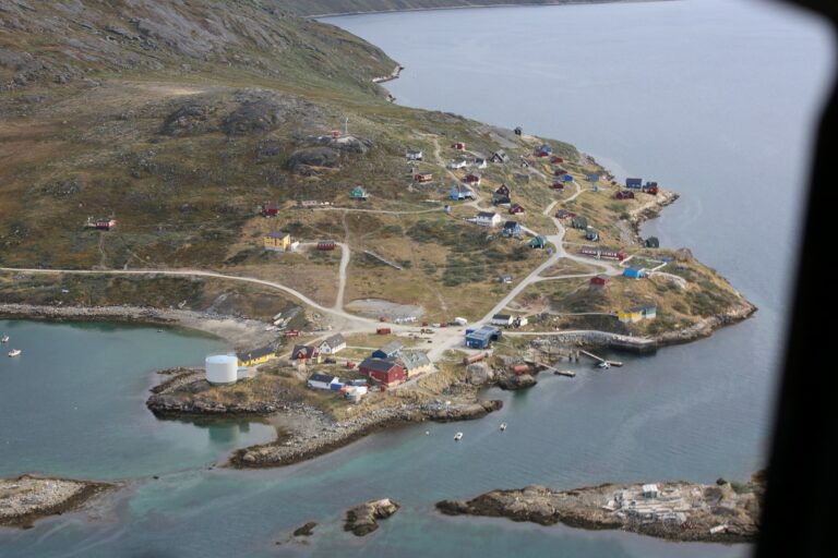 Helicopter tour to the icefjord | Nuuk - Image 10