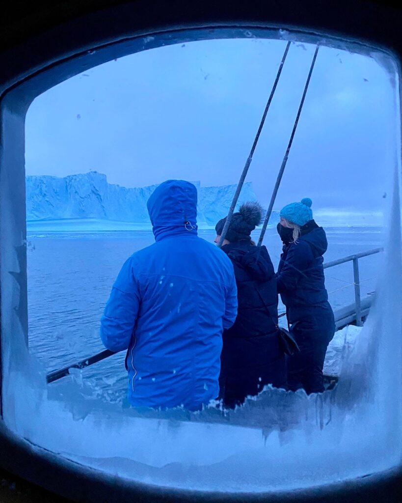 Boat tour in Ilulissat
