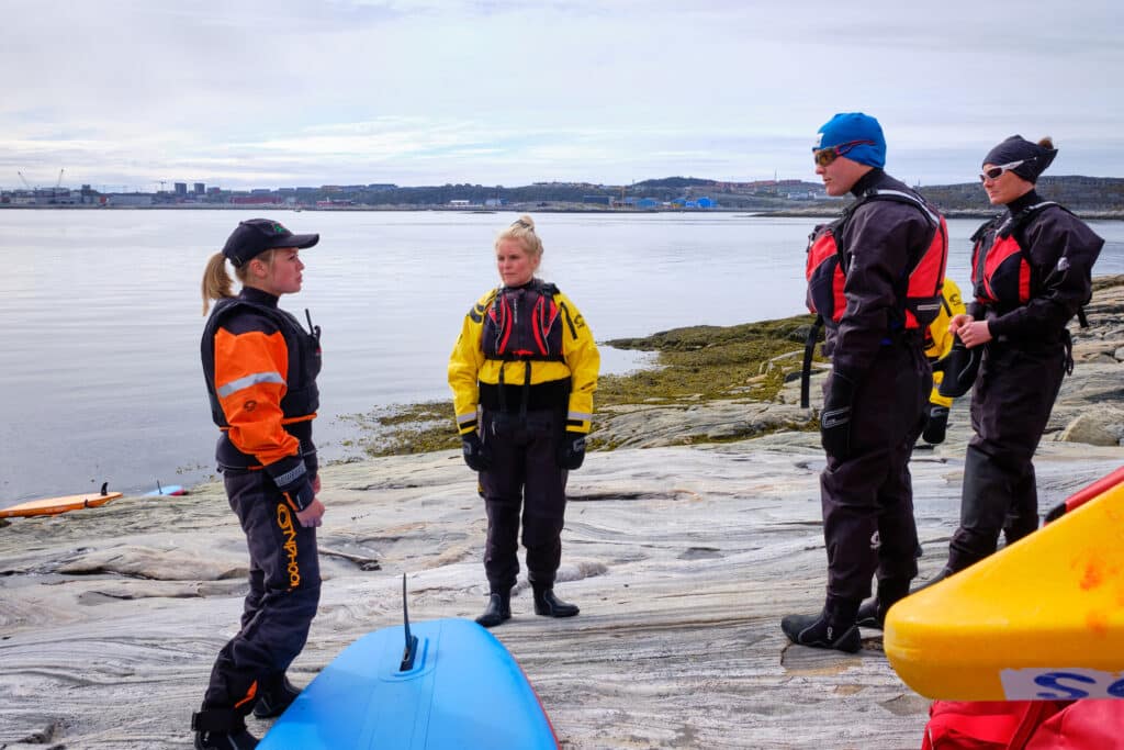 Guide starting the explanation of how to get the most out of paddleboarding in Nuuk - Guide to Greenland