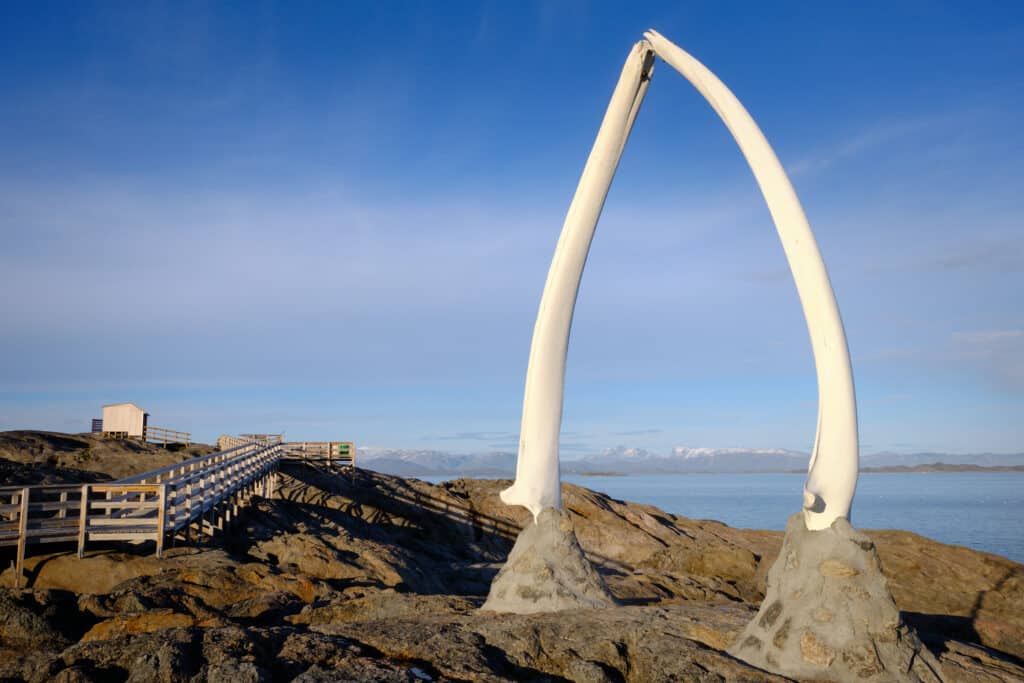 Jawbones from a whale mark the entrance to the Whale Watching platform in Maniitsoq - Guide to Greenland