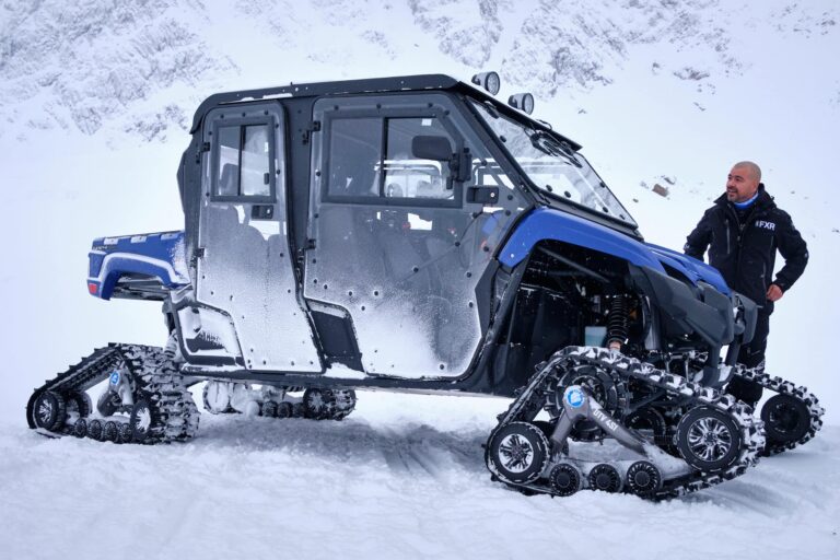 The monster snowmobile in Sisimiut