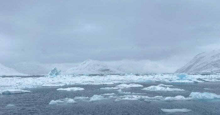 A land of icebergs