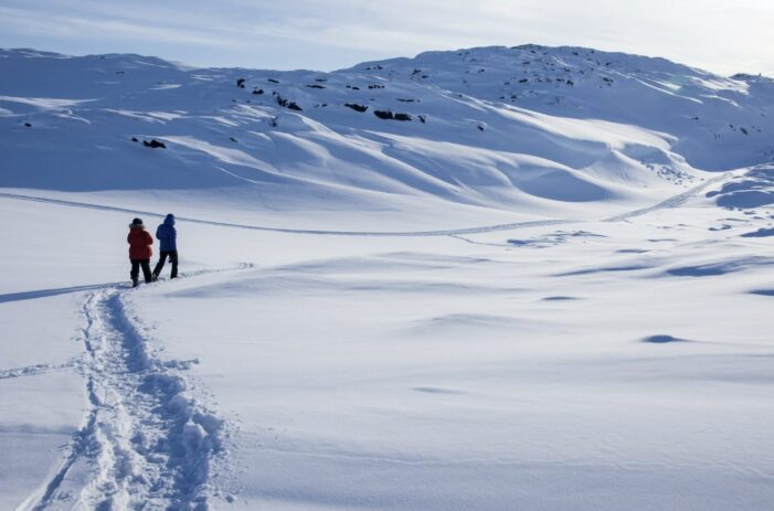 snowshoe hike Oqatsut in Diskobay