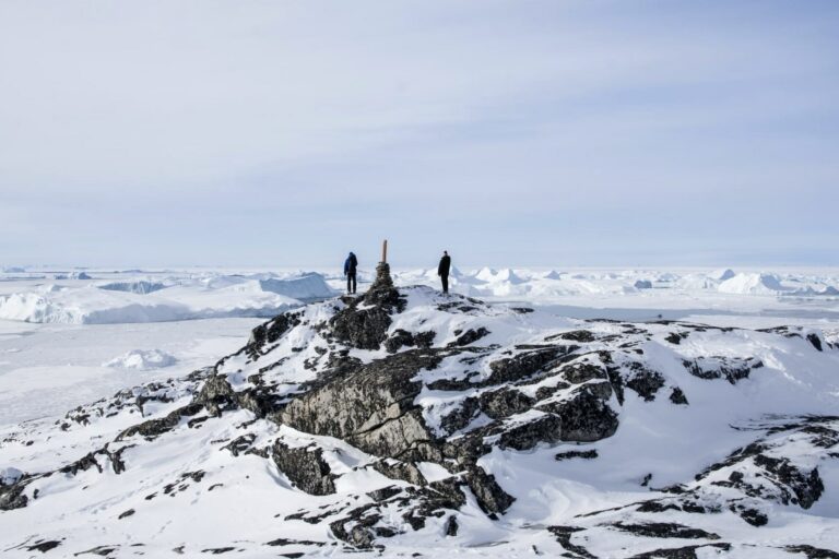 Snowshoe hike and restaurant H8 | Oqaatsut | Disko Bay - Image 8