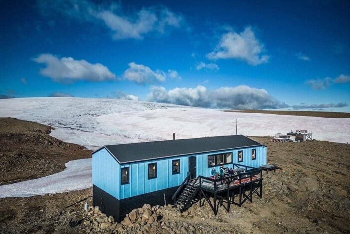 Glacier Lodge Stay | Qeqertarsuaq | Disko Bay