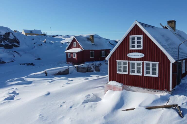 Icefishing and Restaurant H8 in Oqaatsut | Disko Bay - Image 3