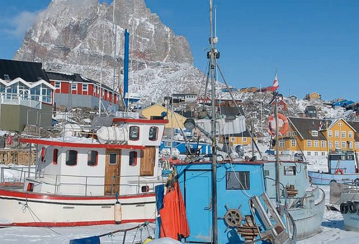 Boat-stuck-in-sea-ice-in-Uummannaq-Greenland-by-Sabine-Barth Boat-stuck-in-sea-ice-in-Uummannaq-Greenland-by-Sabine-Barth
