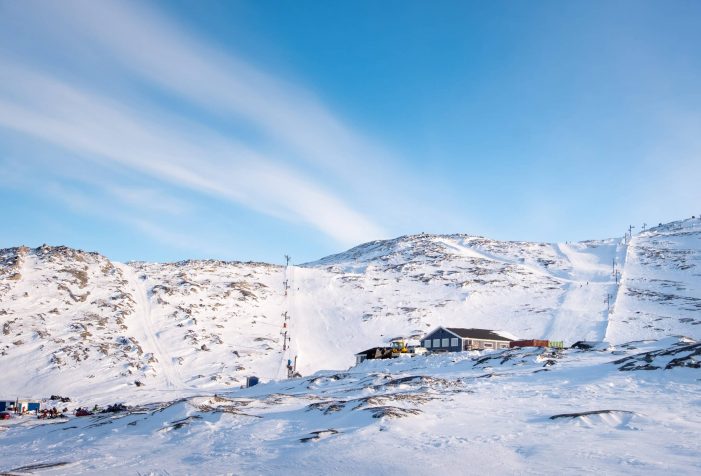 Sisorarfiit-Ski-Center-and-some-of-the-ski-runs-going-up-Quassussuaq-Lille-Malene-near-Nuuk-winter-Guide-to-Greenland Sisorarfiit-Ski-Center-and-some-of-the-ski-runs-going-up-Quassussuaq-Lille-Malene-near-Nuuk-winter-Guide-to-Greenland