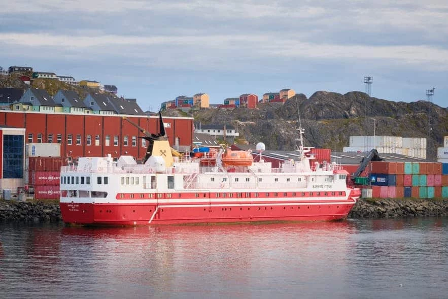 Sarfak Ittuk in Sisimiut