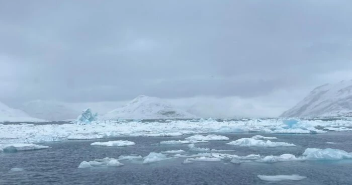 A land of icebergs